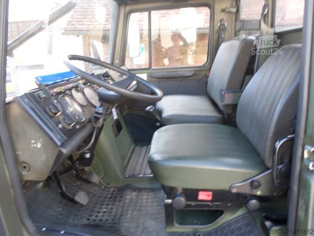 Camion plateau MERCEDES-BENZ Unimog MIL 2 To U 1300 L  aus Bw bestand