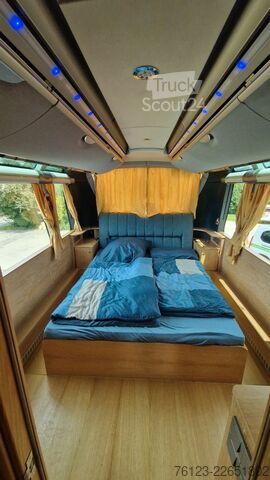 Autocaravana Neoplan Starliner 2 XXL Wohnbus Setra