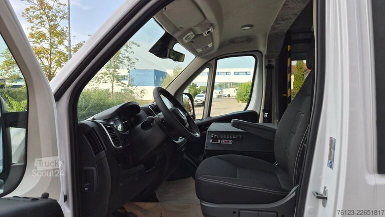 Miniautocarro Opel Movano Bürgerbus Fiat Peugeot