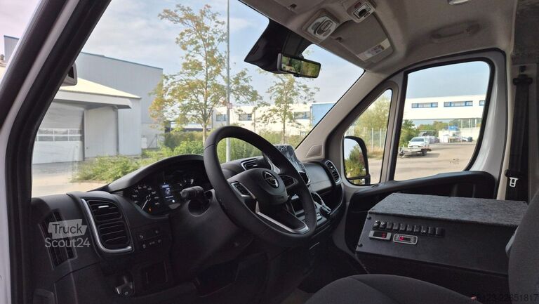 Miniautocarro Opel Movano Bürgerbus Fiat Peugeot
