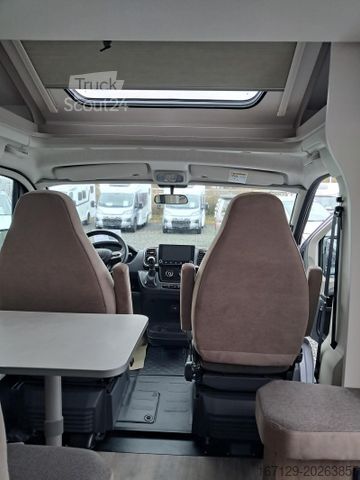 Caravana semiintegrada CARADO T 338 338 pro+ Markise/Navi/Rf-Kam/TV