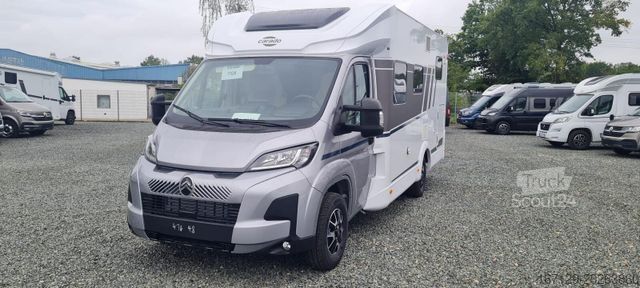 Autorulotă semi-integrată CARADO T 328 5 Sitz und Schlafplätze