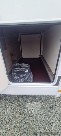 Camping-car semi-intégré CARADO T 328 5 Sitz und Schlafplätze