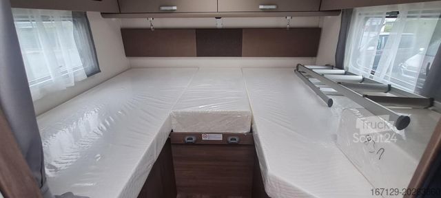 Camping-car semi-intégré CARADO T 328 5 Sitz und Schlafplätze