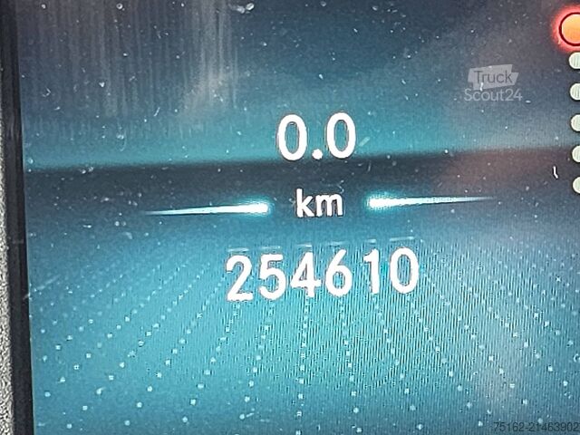 Kombi med högt tak MERCEDES-BENZ SPRINTER 317 CDI AUT. L3H2