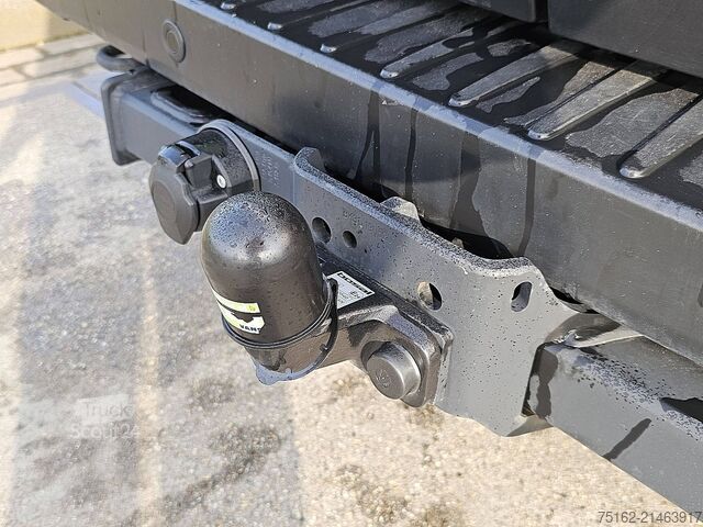 Kombi med högt tak FORD TRANSIT 2.0 L3H2 Navi Trekhaak