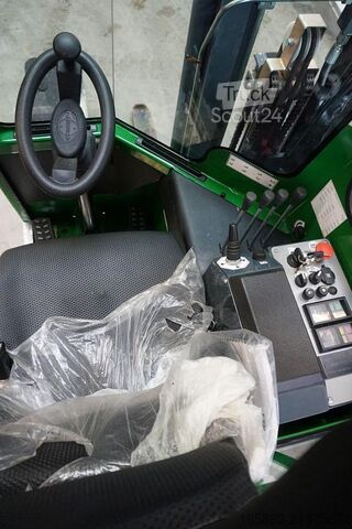 4-way forklift Combilift C3000