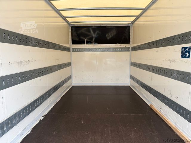 Skriňová dodávka MERCEDES-BENZ Sprinter 317 CDI 4325 Koffer LBW Klima Kamera