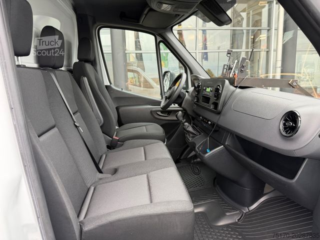 Skriňová dodávka MERCEDES-BENZ Sprinter 317 CDI 4325 Koffer LBW Klima Kamera