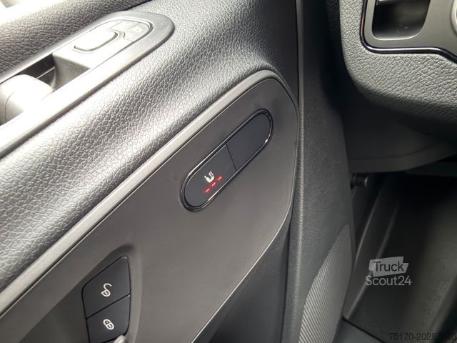 Dodávka s plachtovou bočnicou MERCEDES-BENZ Sprinter 317 CDI 3665 9G DoKa AHK Klima Kamera
