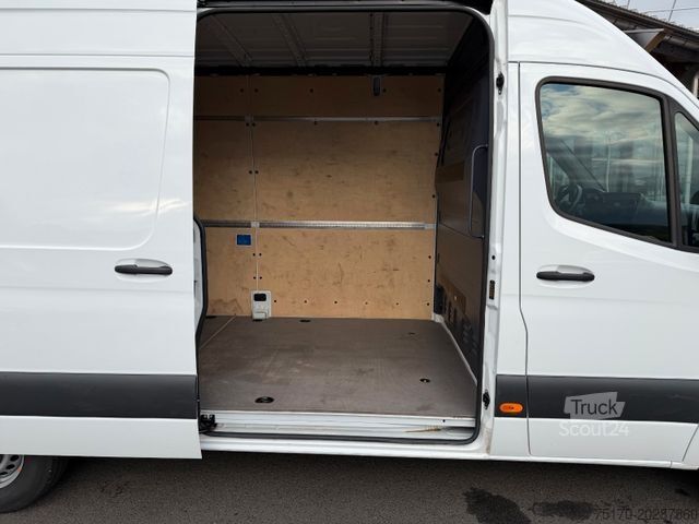 Panelová dodávka MERCEDES-BENZ eSprinter 312 Klima SHZ Kamera