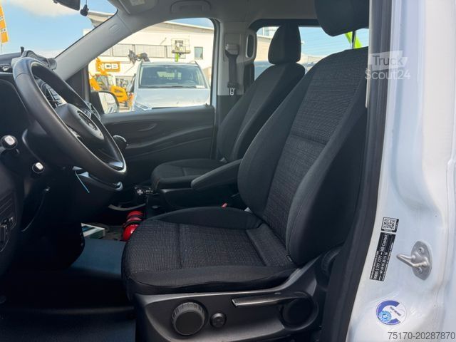 Kleinbus MERCEDES-BENZ Vito 111 CDI Tourer Begleitfahrzeug BF3+ / WVZ