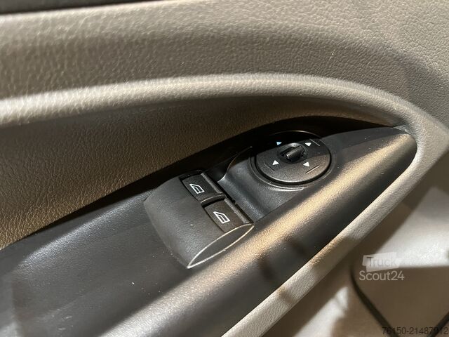 Carrinha de tejadilho alto Ford Transit Connect 1.5 EcoBlue L2 / Euro 6 / Airco...