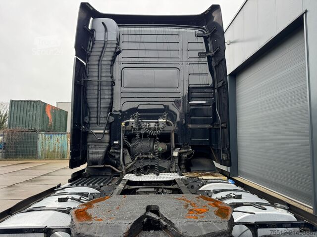 Standaard-SZM Volvo FH 460 XL / I-Shift / VEB+ / 2 Tanks / TUV: 8-2...