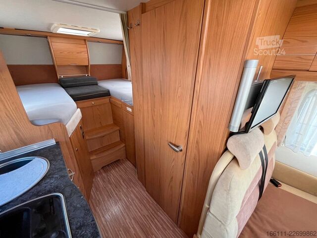 Autocaravana integral BÜRSTNER Aviano I640 G - Hub/Einzelbetten - 2 x Klima