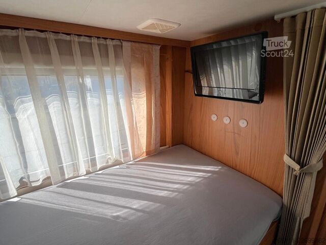 Autocaravana integral BÜRSTNER Aviano I640 G - Hub/Einzelbetten - 2 x Klima