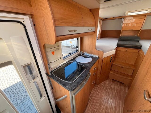 Autocaravana integral BÜRSTNER Aviano I640 G - Hub/Einzelbetten - 2 x Klima
