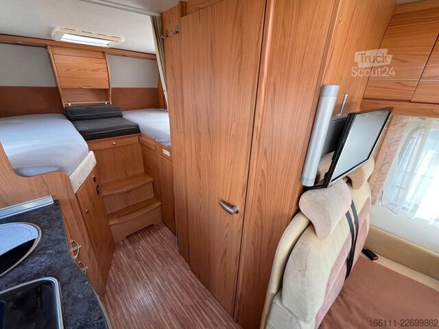 Autocaravana integral BÜRSTNER Aviano I640 G - Hub/Einzelbetten - 2 x Klima
