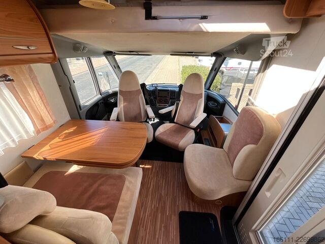 Autocaravana integral BÜRSTNER Aviano I640 G - Hub/Einzelbetten - 2 x Klima