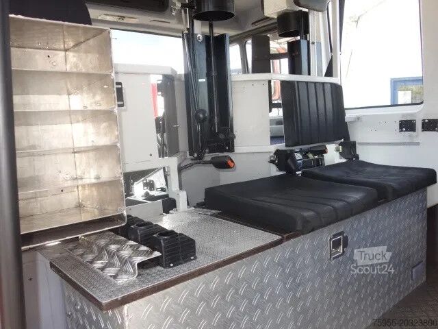 Hasičské auto MAN LE 220C GODIVA POMP 2000 LITER TANK,MANUAL GEARBOX