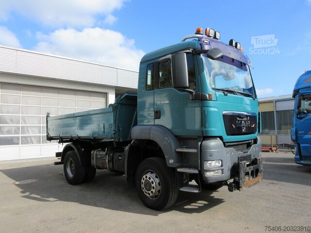 Camion basculante trilateral man TGS 18.360 4x4 BB AHK, Anbauplatte
