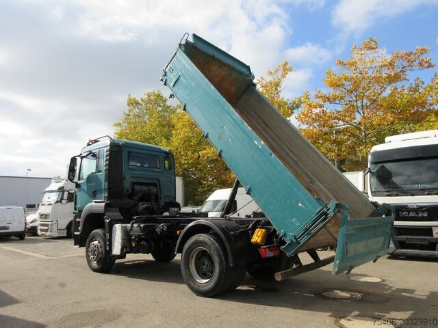 Camion basculante trilateral man TGS 18.360 4x4 BB AHK, Anbauplatte