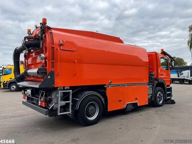 підмітальна машина Mercedes-Benz Axor 1833 4x4 Schörling SORF Schienenreinigungs...