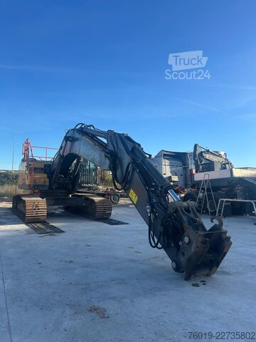 Pásové rýpadlo VOLVO EC300EL