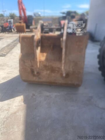 Pásové rýpadlo VOLVO EC300EL