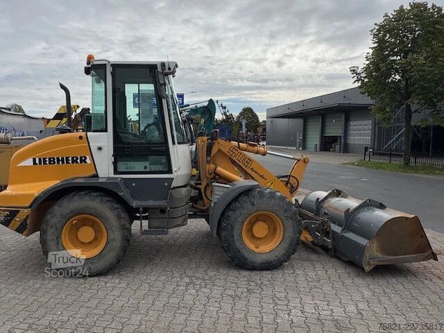 Nakladač Liebherr L509 Stereolader