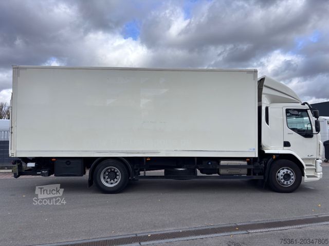 Vrachtwagen met bakwagen DAF LF 320 Sleeper Cab Koffer mit LBW Automatik AHK