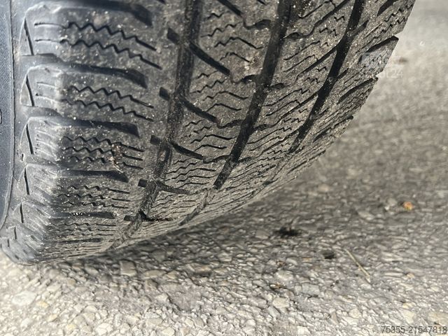 Furgons ar kasti IVECO Daily 35S14A Hi-Matic Klima 4,35m Portaltüren