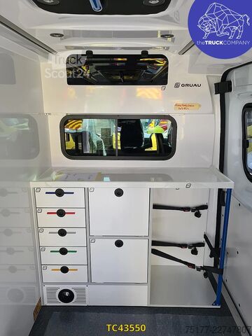 скорая помощь Renault Master ambulance