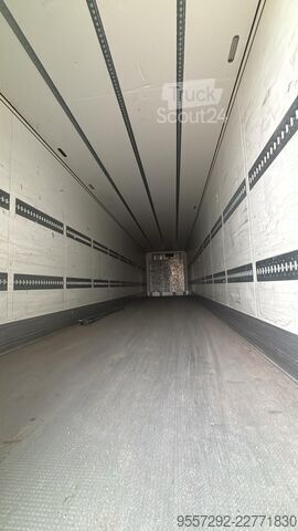 хладилен полуремарке Schmitz Cargobull SLXi 300