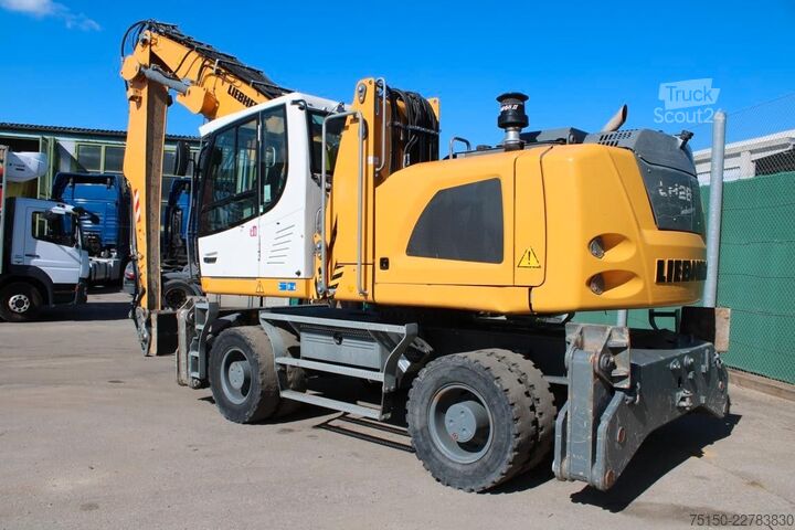 Pelle sur pneus LIEBHERR LH 26 M Umschlagbagger - Nr.: 644