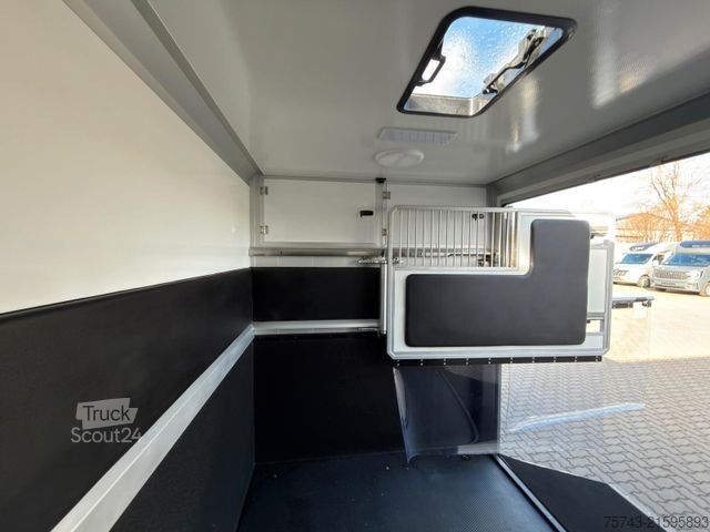 Viehtransporter RENAULT Master STX  Haras AUTOM. NEW MODEL 2025