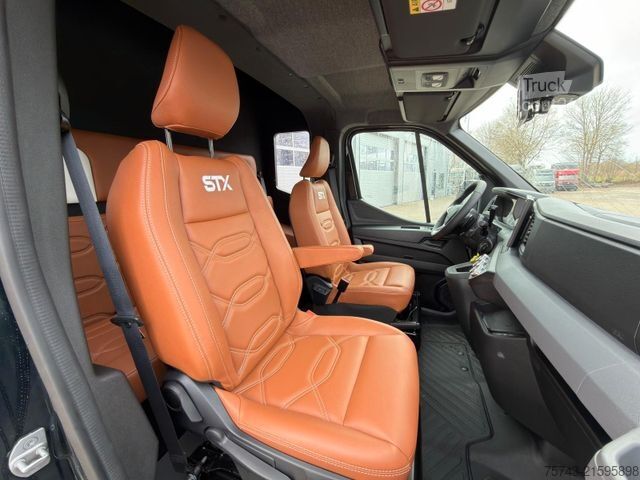 Viehtransporter RENAULT Master STX 5 Sitzer Haras ex. Lang Automatik