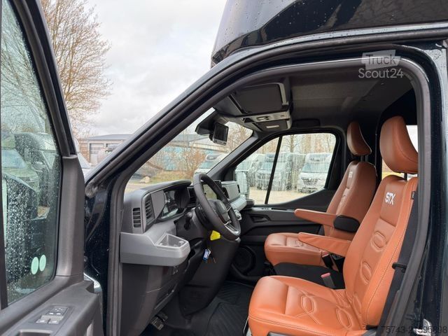 Viehtransporter RENAULT Master STX 5 Sitzer Haras ex. Lang Automatik