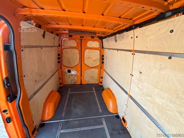 Livestock transporter MERCEDES-BENZ 316  Sprinter  3.500KG  Kofferaufbau