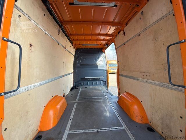 Livestock transporter MERCEDES-BENZ 316  Sprinter  3.500KG  Kofferaufbau