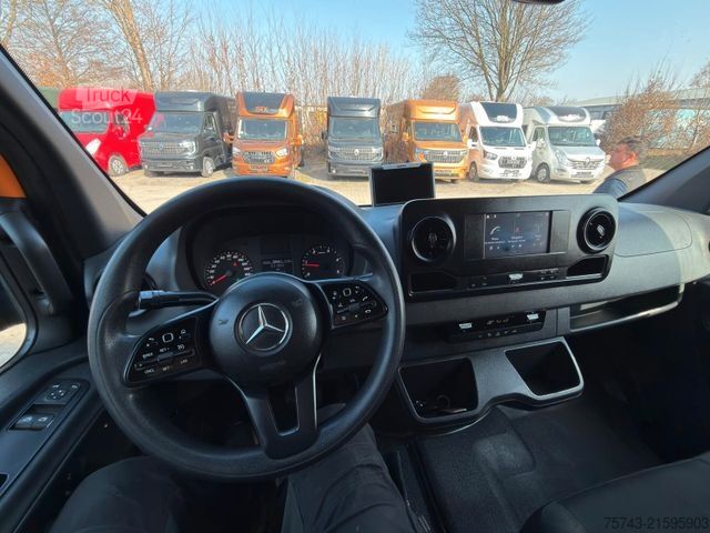 Livestock transporter MERCEDES-BENZ 316  Sprinter  3.500KG  Kofferaufbau