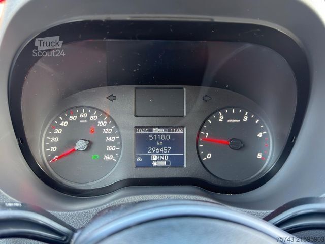 Livestock transporter MERCEDES-BENZ 316  Sprinter  3.500KG  Kofferaufbau