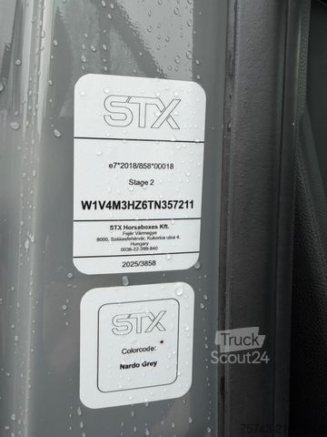 Livestock transporter MERCEDES-BENZ STX Sprinter  GG 4,100KG  Haras Hengste