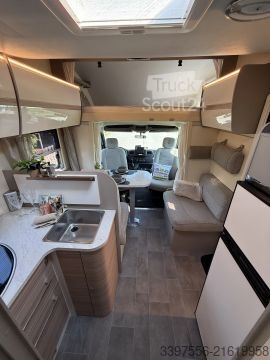 Alcove camper Ahorn Camp Canada AE