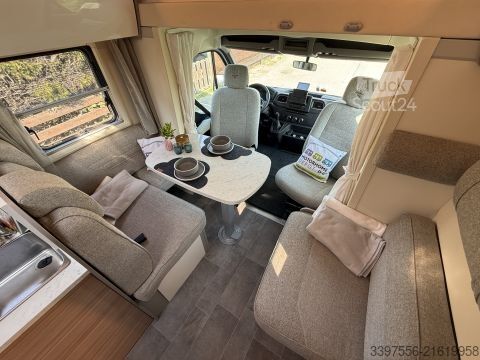 Alcove camper Ahorn Camp Canada AE