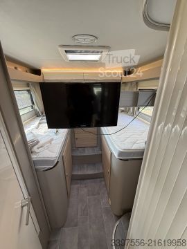 Alcove camper Ahorn Camp Canada AE