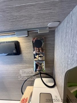 Campervan Pössl D-Line 2WIN Plus