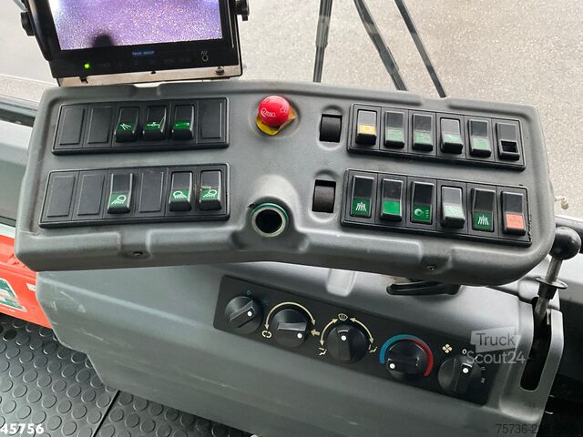 Kehrmaschine Ravo 580 with 3-rd brush