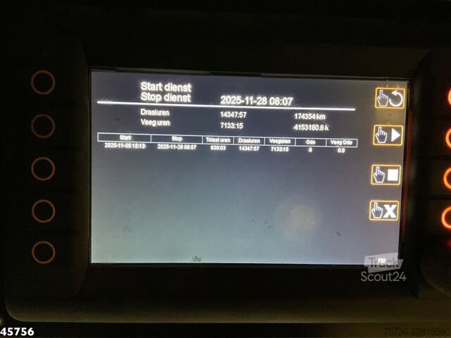 Kehrmaschine Ravo 580 with 3-rd brush