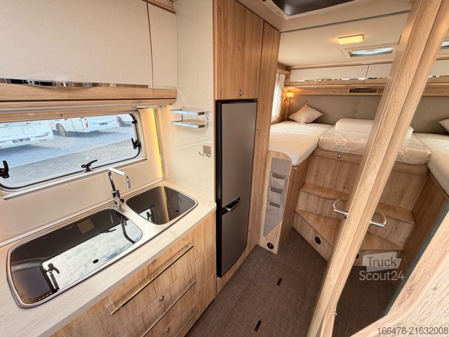 Integrated camper EURAMOBIL Integra Line I 655 EB *Einzelbetten-Hubbett*